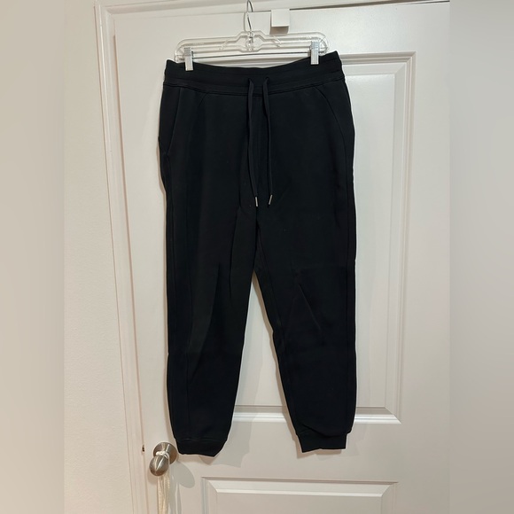 Lululemon Scuba High Rise Joggers Full Length, Size 10 - Picture 4 of 6